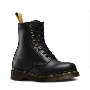 Dr Martens Vegan 1460 EUC